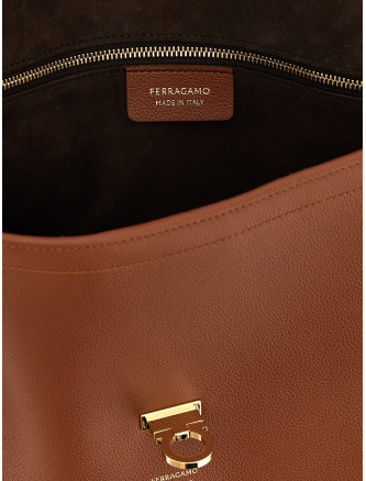 Сумка FERRAGAMO 'Ferragamo Sofia 2026 (L)' (796251NEWCOGNAC) #