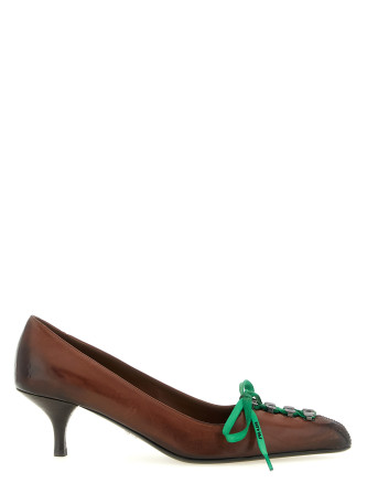 Каблуки средней высоты PRADA Leather pumps with laces