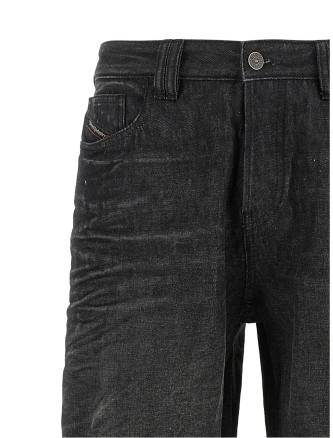 Джинсы DIESEL '1991 D-Voeed' (A2588709R3902) #