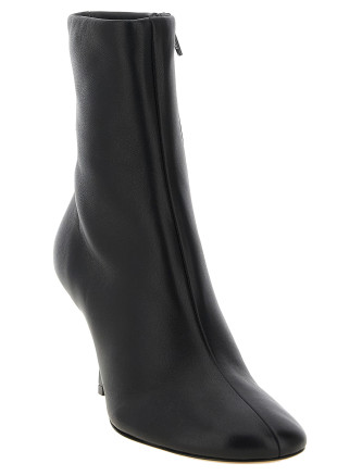 Ботильоны JACQUEMUS 'Le Bottines' (26HFOW00218AC27L26990) #
