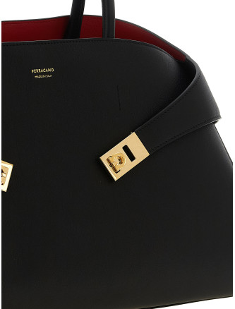 Сумка FERRAGAMO 'Hug M' (767651NEROFLAMERED) #