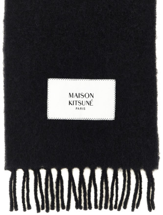 Шарф MAISON KITSUNE Logo scarf (LM06206WA0022P199) #