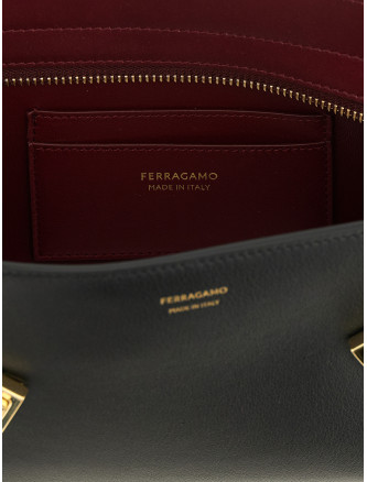 Сумка FERRAGAMO 'Hug East-West' (795208NERO) #