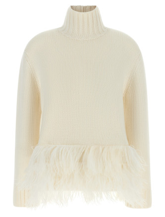 Platinum yarn sweater